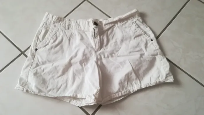 Short camaïeu blanc - photo numéro 3