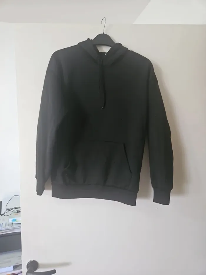 Pull capuche