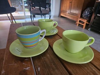 Ensemble tasses sous tasses