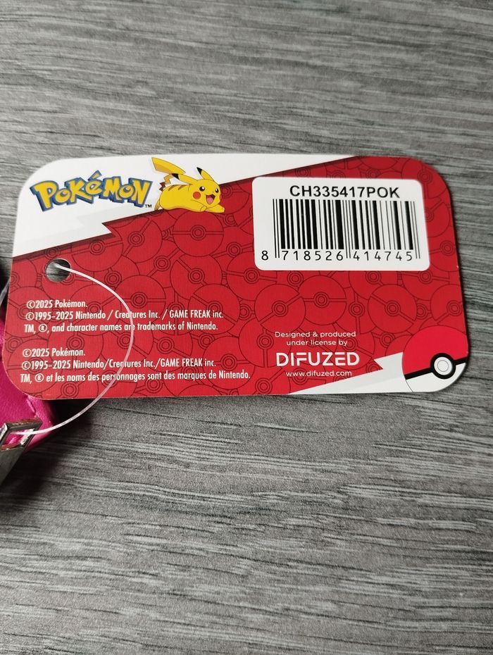 Pokémon : Evoli Porte-Cartes Fushia - photo numéro 9