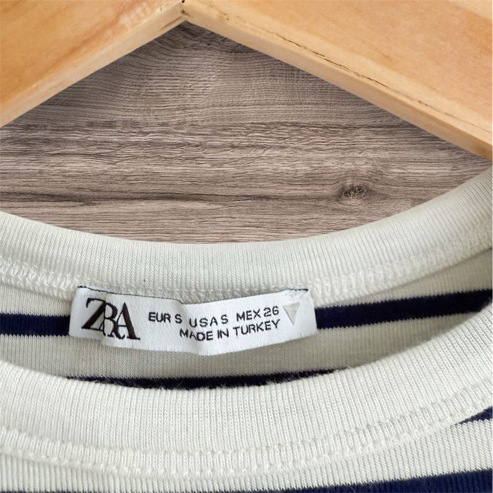 T-shirt court manches courtes à rayure blanc et bleu marine Zara taille 36 S - photo numéro 4