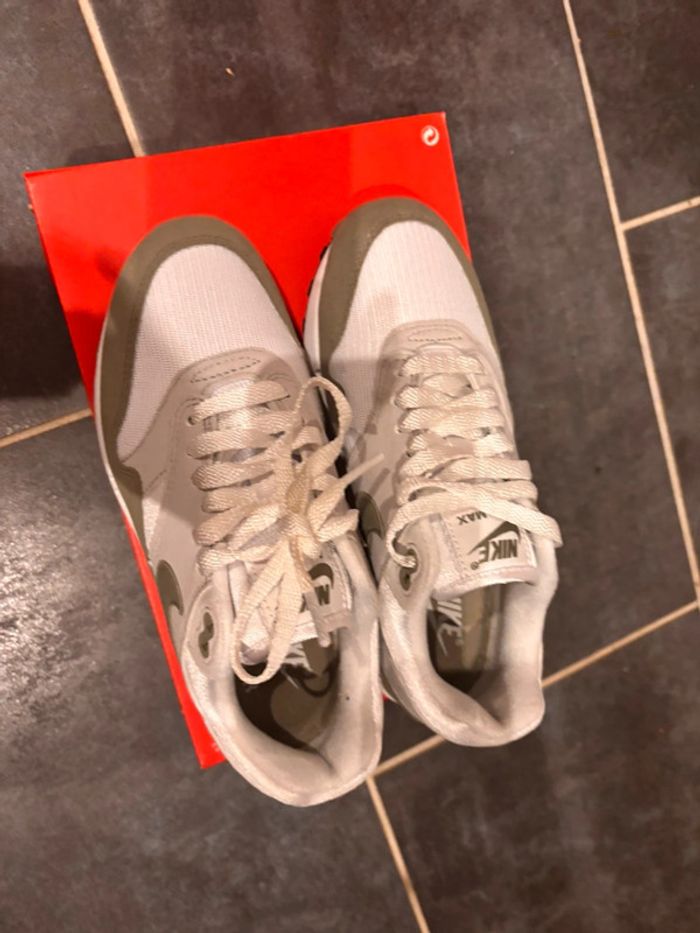 Air Max 1 P.36,5 Neuves unisex - photo numéro 3
