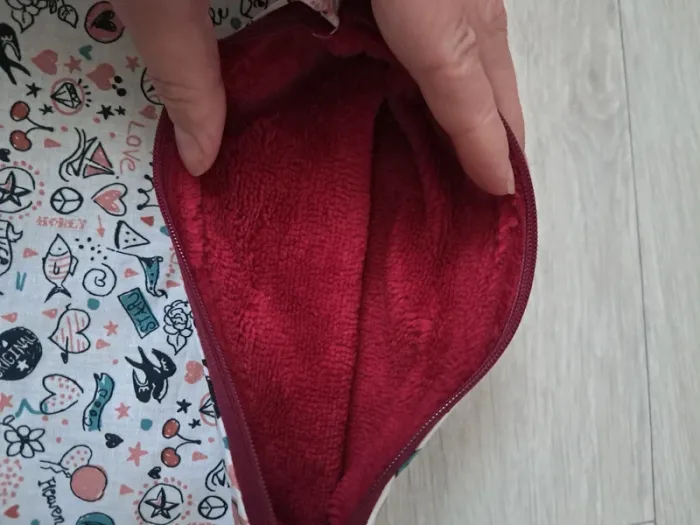 Trousse de toilettes  rouge love - photo numéro 2