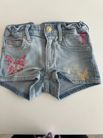 Short en jeans H&M taille 104