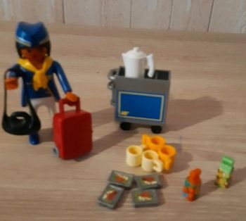 Playmobil hôtesse de l air