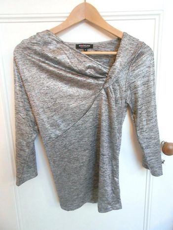 Neuf : Haut Morgan pailleté et brillant taille M