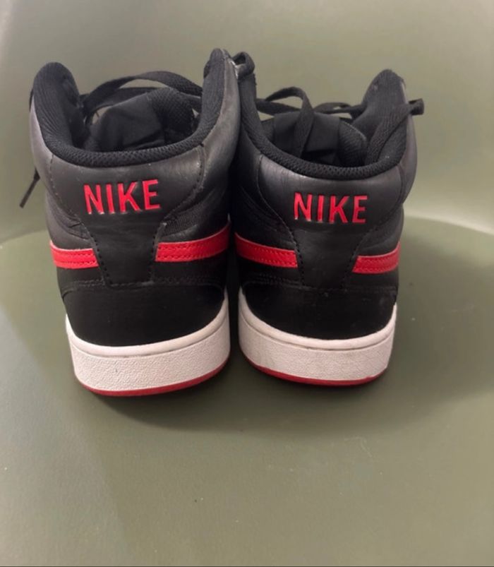 Basket Nike taille 42,5 - photo numéro 4