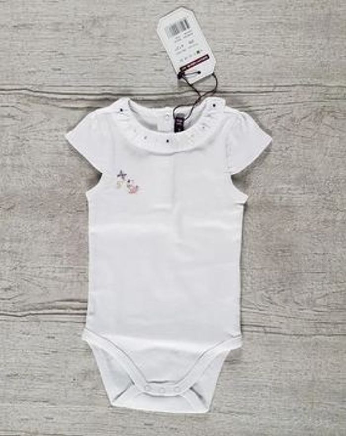 Body fille 6 mois Blanc col volant Sergent Major