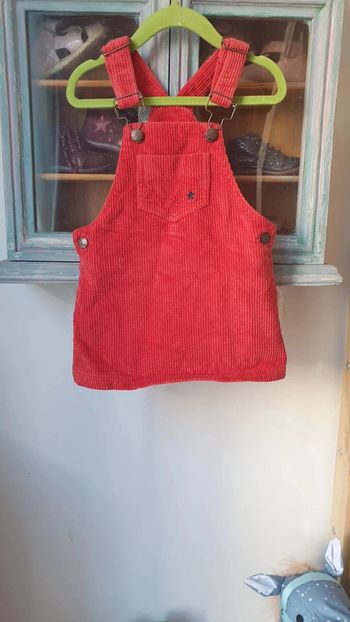 Robe salopette en velours taille 3 ans