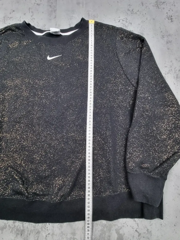 Pull Nike noir à paillettes dorées – Taille 3X Femme (équivaut à xxl/xxxl – mesures en photos) - photo numéro 7
