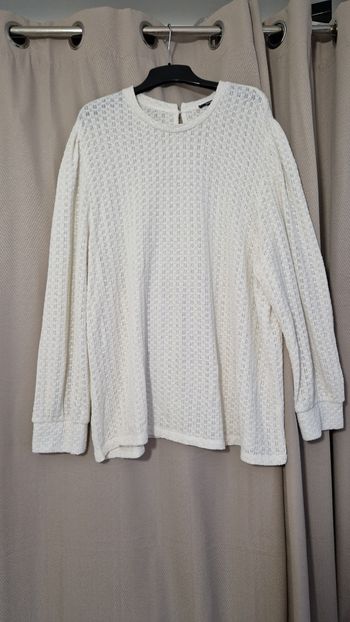 Pull dentelles