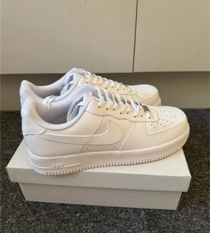 Nike Air Force 1 Low '07 Blanc 41 - photo numéro 2