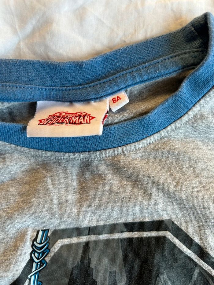 Haut / tee shirt manches longues Spiderman 8 ans - photo numéro 3