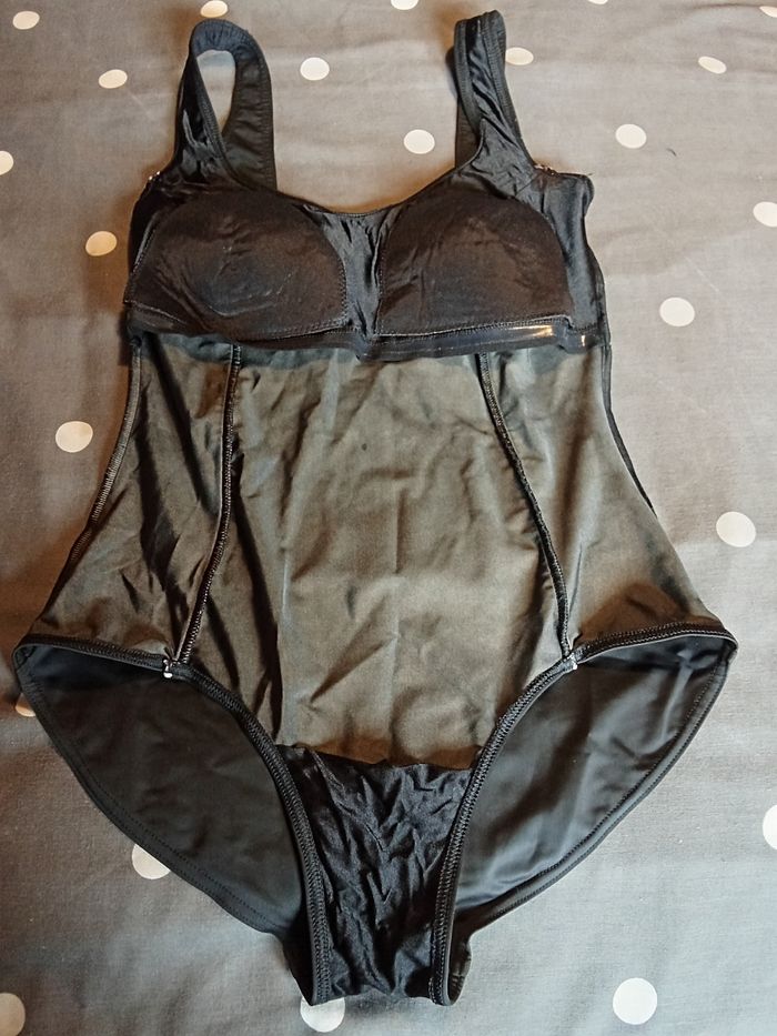 Maillot de bain neuf - photo numéro 3