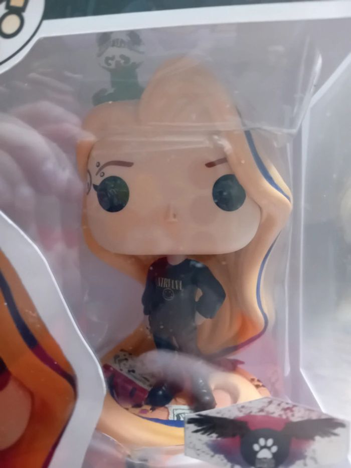 Figurine custom pop Raiponce rock - photo numéro 2