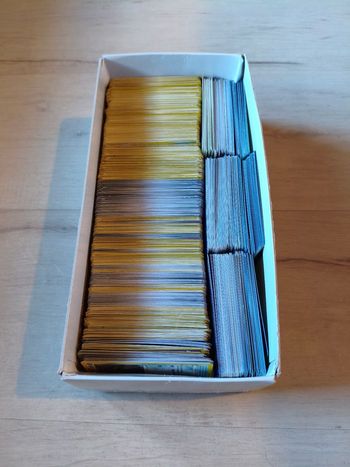 Lot 100 cartes Pokémon VF en très bon état