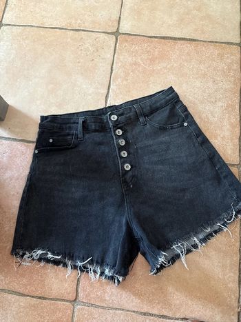 Short Jeans taille M