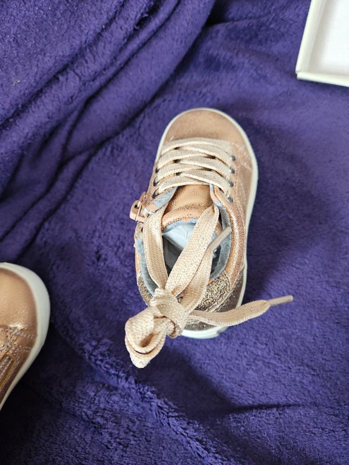 Chaussures fille P 19 - photo numéro 3