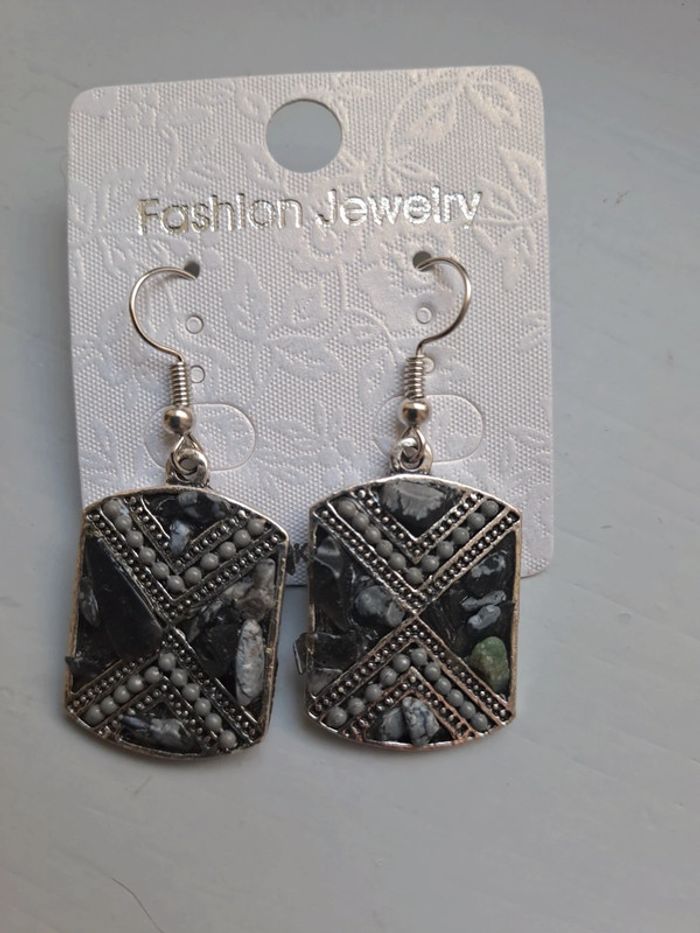Paire boucles d'oreilles