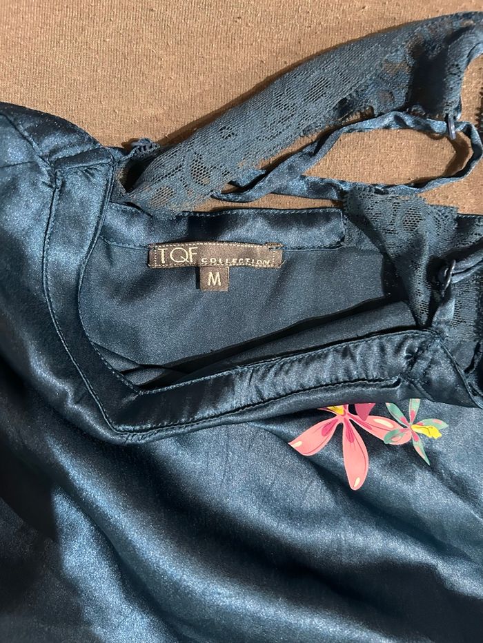 Haut de pyjama bleu canard en soie – TQF – Taille M – Neuf - photo numéro 2