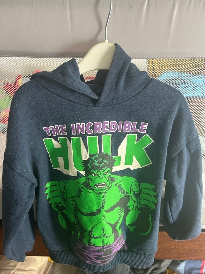 Pull hulk 4/5 ans