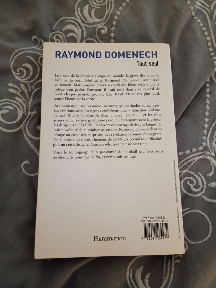 Livre (24) 📚 Tout seul - photo numéro 2