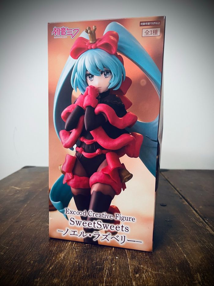 Hatsune Miku SweetSweets Furyu