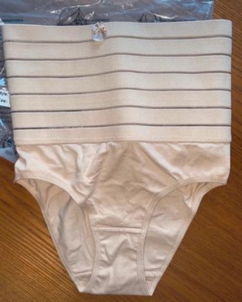 Culotte gainante taille haute