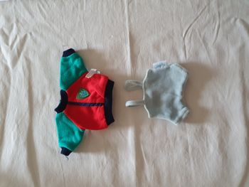 Lot de 2 vêtements pour poupée Corolle
