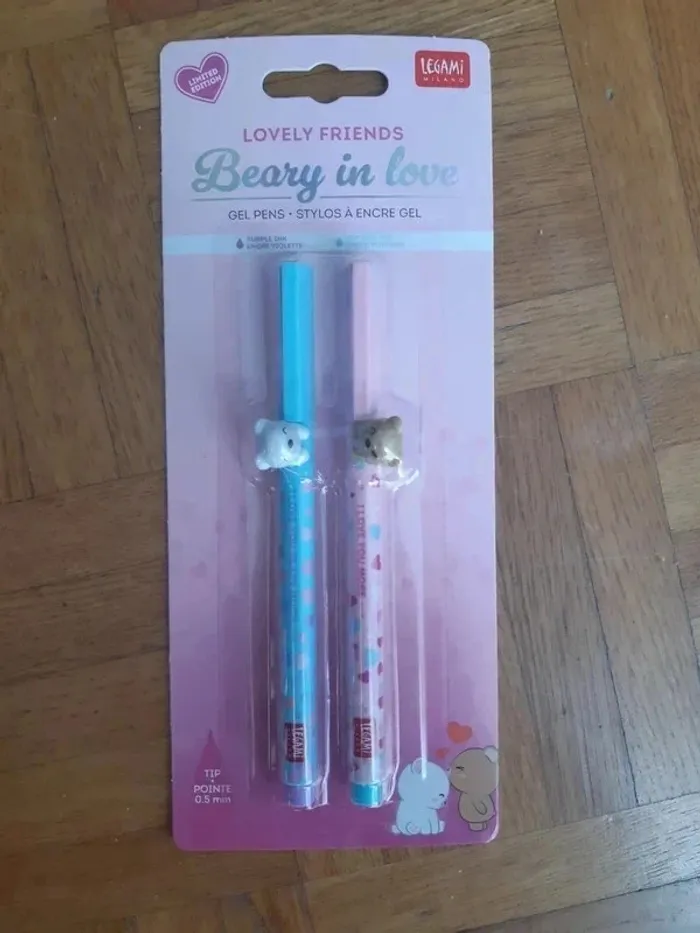 Set 2 stylos a encre girl ornés d un petit ours legami edition limité saint valentin