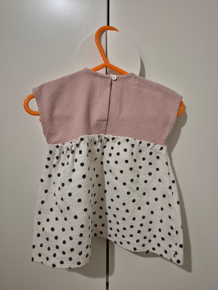 Robe Zara taille 6-9 mois - photo numéro 3