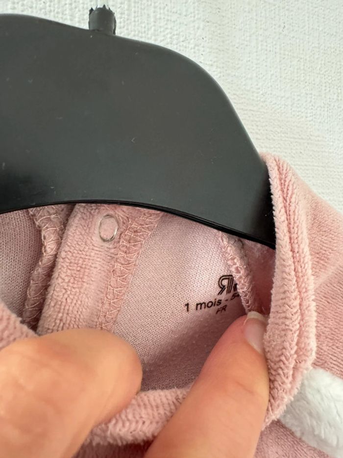 Dors bien / pyjama / grenouillère - taille 1 mois 🌸 - photo numéro 2