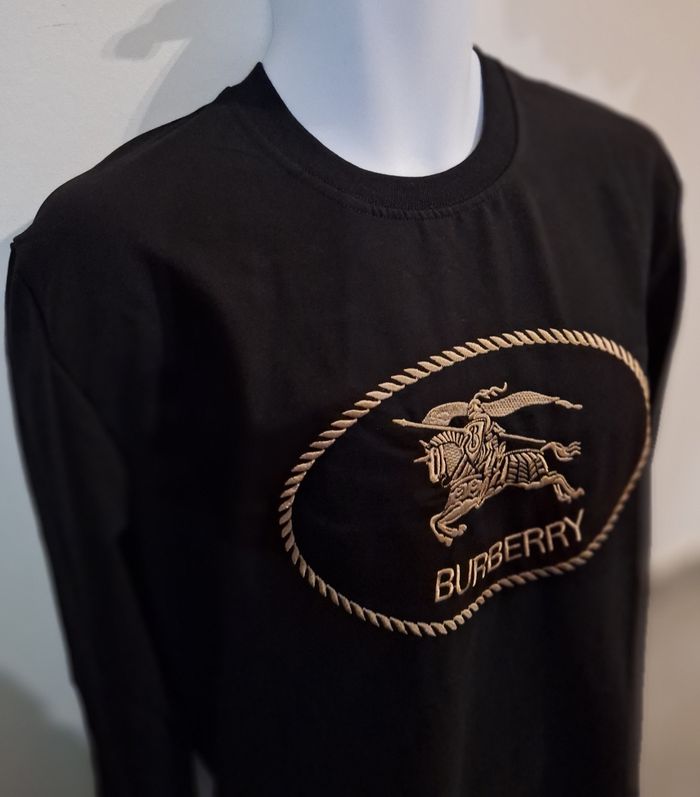 Sweat shirt Burberry taille XXL Neuf - photo numéro 3