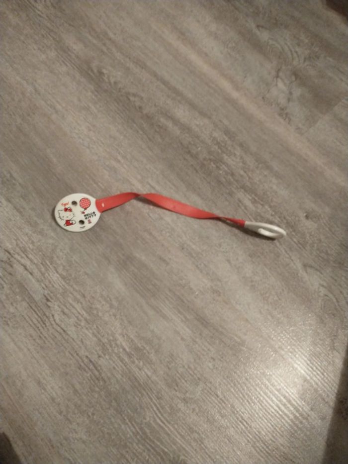 Accroche sucette Hello Kitty