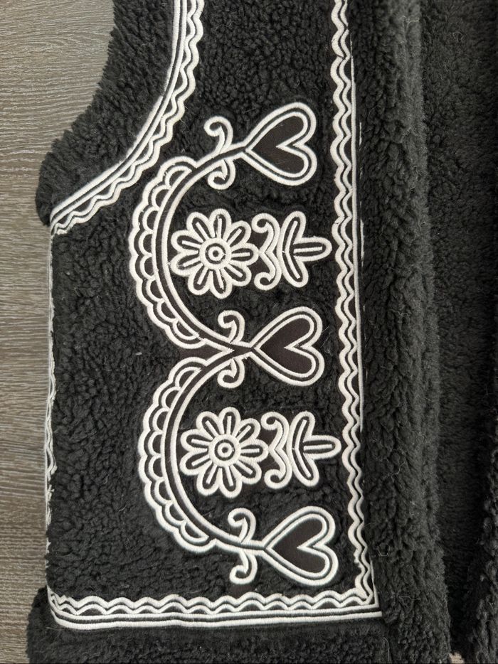 Gilet noir brodé blanc Fabienne Chapot T34/36 - photo numéro 4