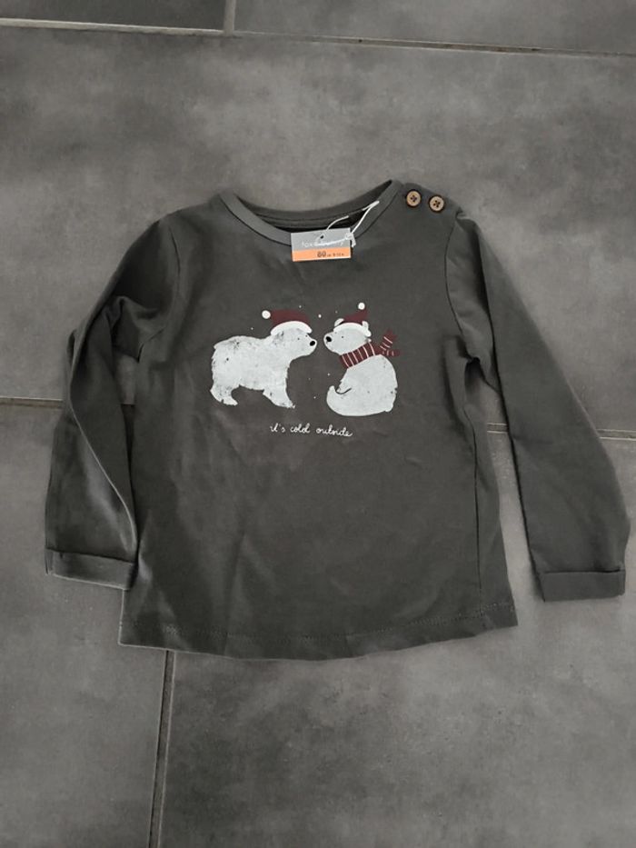 T-shirt manches longues neuf 12 mois
