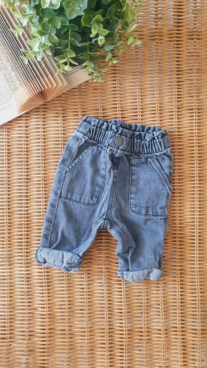 Pantalon 3 mois fille très bon état - photo numéro 10