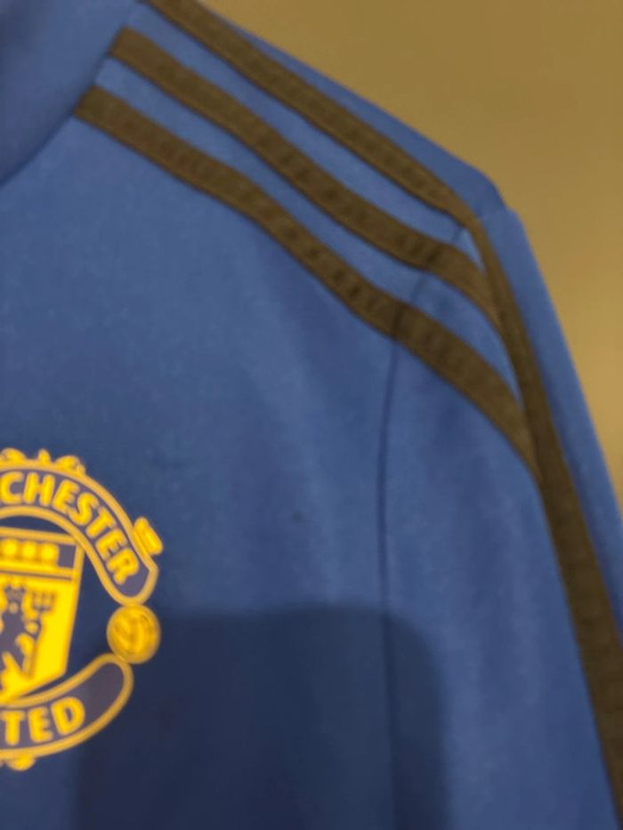 Authentique maillot de training Manchester United taille 14 ans Adidas - photo numéro 4