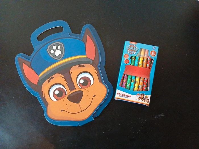 Carnet de coloriage et feutres Pat Patrouille