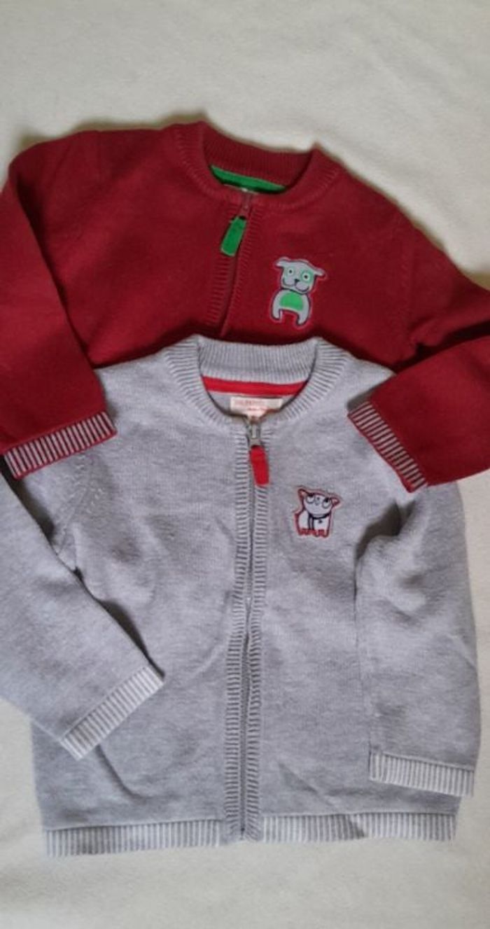 2 gilets 18-24 mois