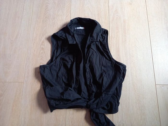 Chemise courte sans manches avec lien