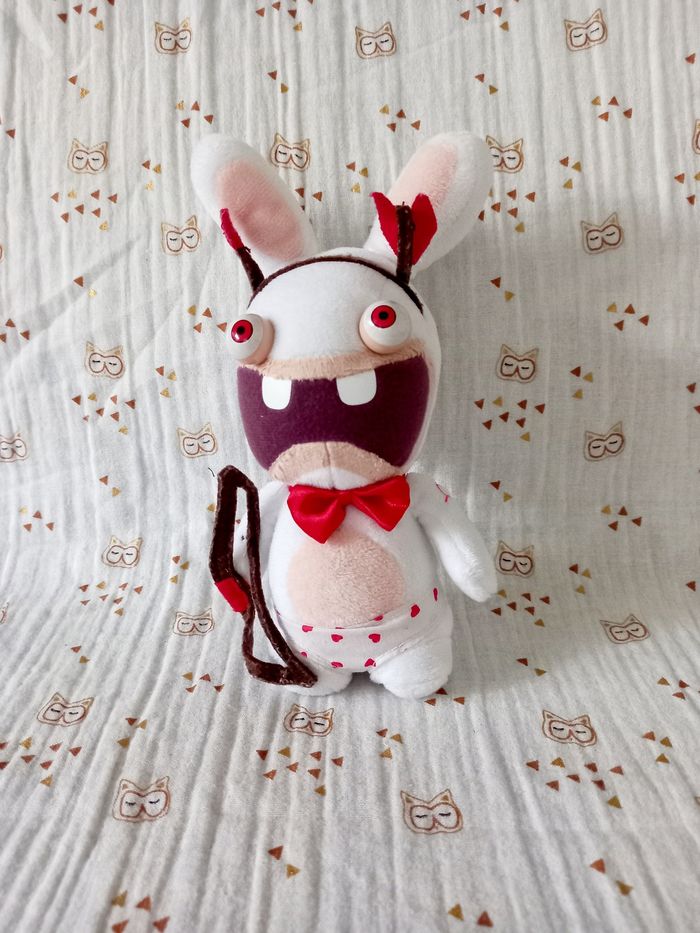 Peluche Lapin Crétin Cupidon Cœur