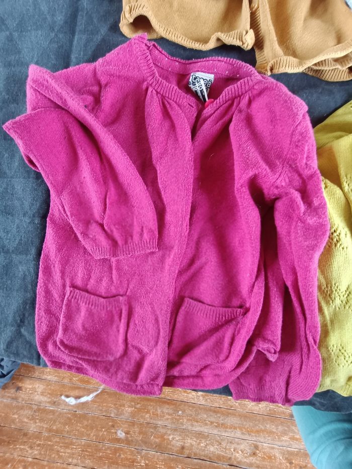 Lot gilets/pulls - photo numéro 9