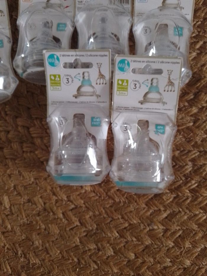 lot tétines biberons MII 0, 3, 6 et 9 m + capuchons ( possible achat à l'unité voir annonce) - photo numéro 4