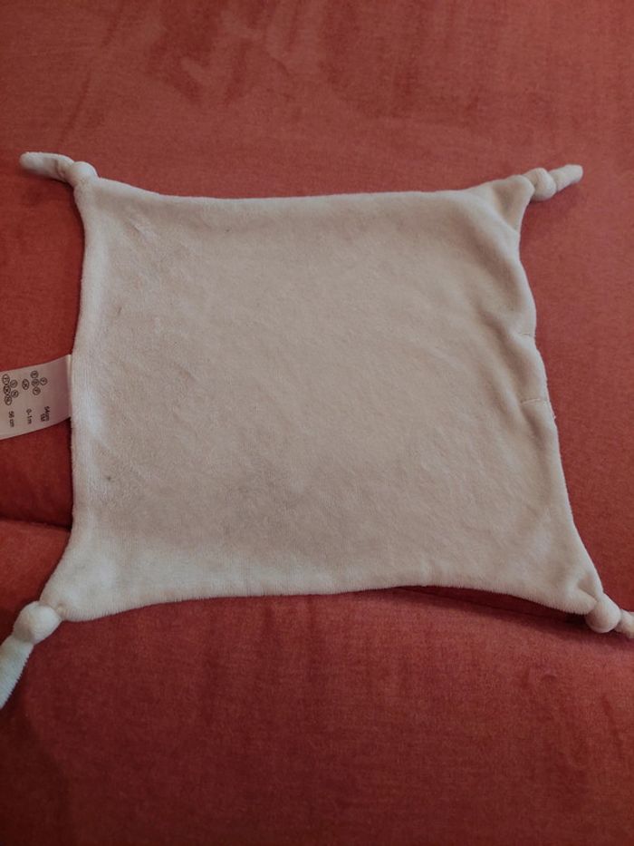 #06 Verbaudet - doudou mouchoir blanc panda - photo numéro 3