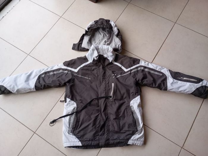 Veste blouson anorak ski 12 ans super bien et chaud