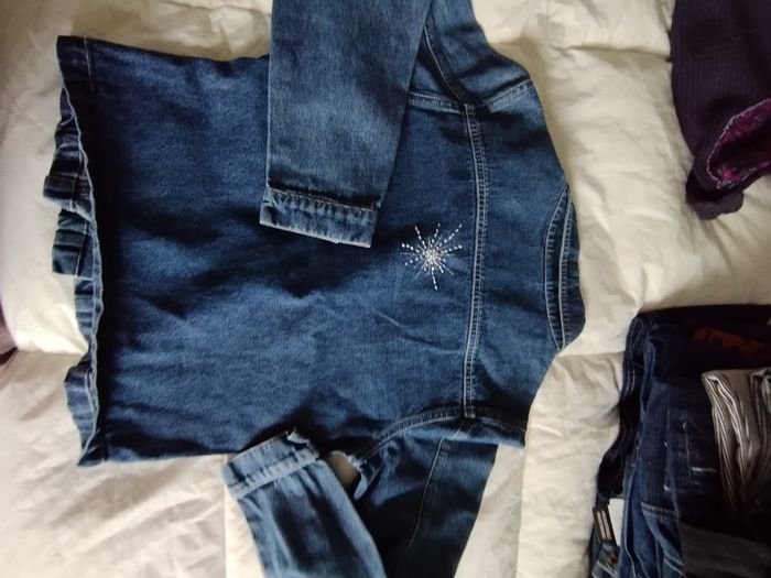 Veste en jean 9/10 ans - photo numéro 3