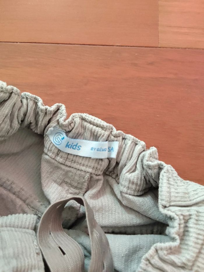 Pantalon velours 5ans - photo numéro 3