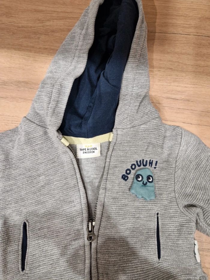 Gilet à capuche et poches 6 mois - photo numéro 2
