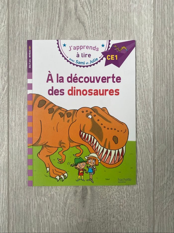 Livre “À la découverte des dinosaures” Sami et Julie CE1 - photo numéro 2